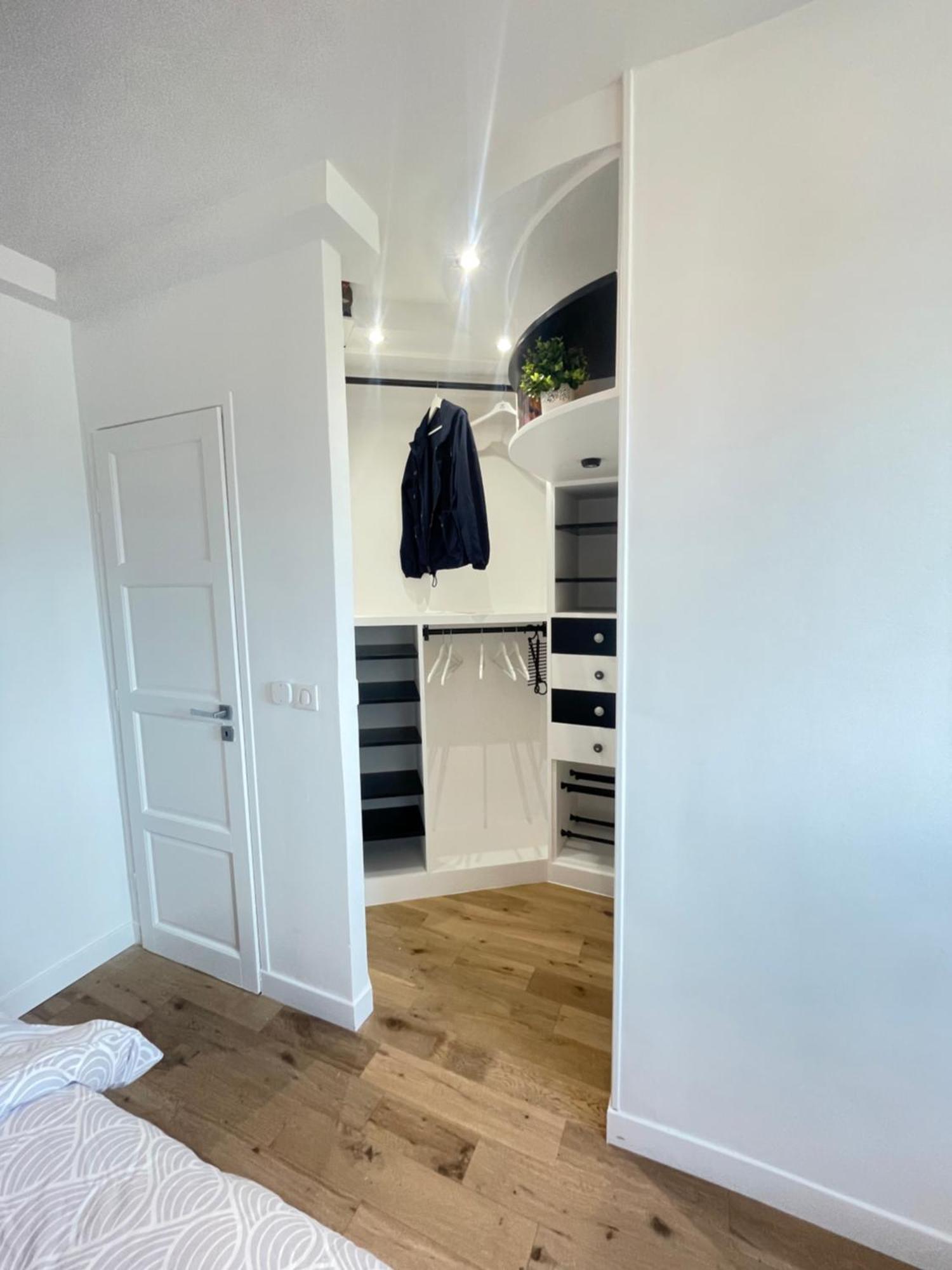 Superbe Appartement Haussmannien Suspendu ปารีส ภายนอก รูปภาพ